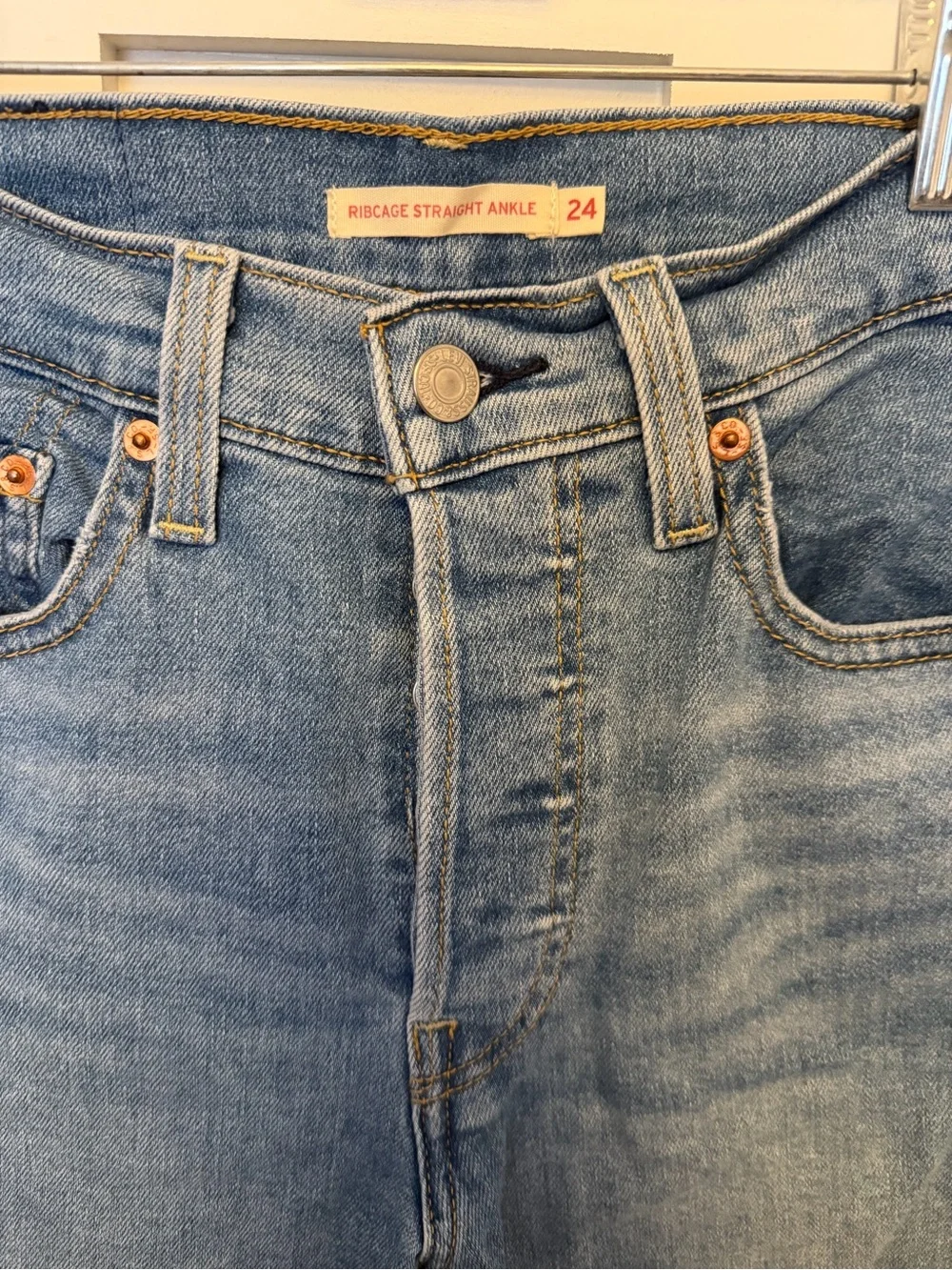 Levi’s Ribcage Straight Ankle Distressed Raw Hem Button Fly Jeans Size 24 Denim